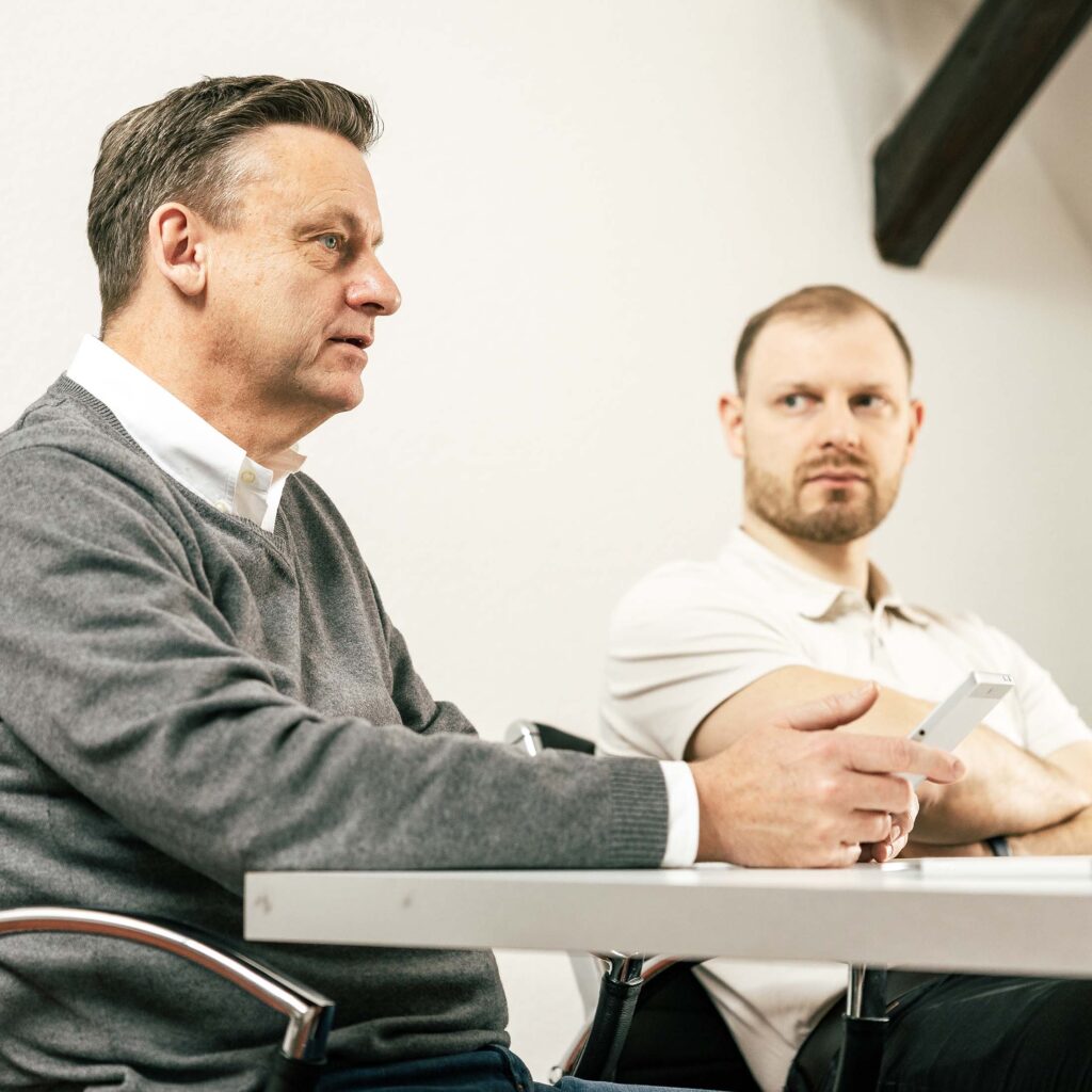 Torsten Pade, Geschäftsführer von media-service, im Gespräch im Systemhaus Hannover