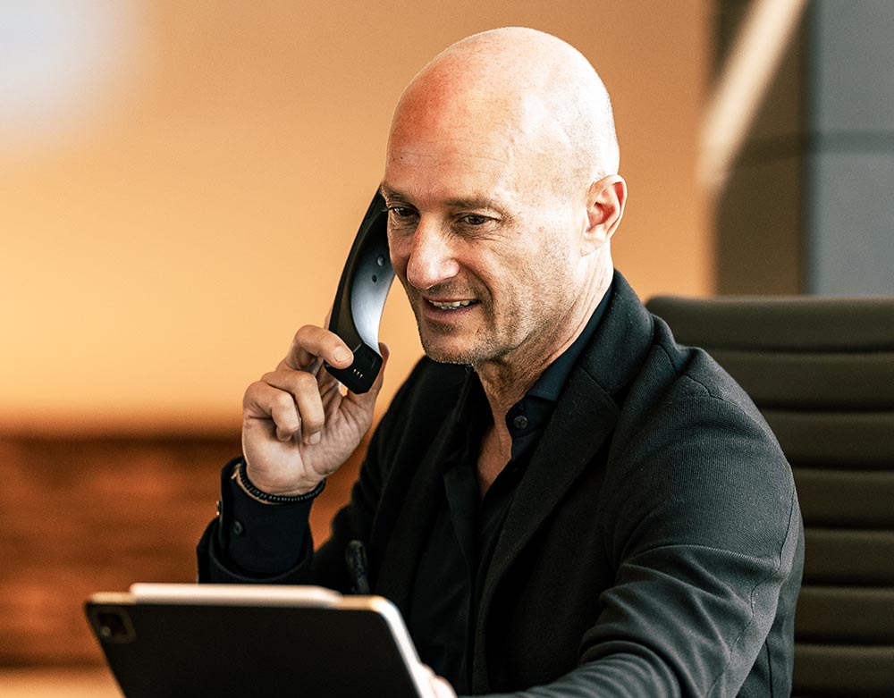 Persönlicher Ansprechpartner vom Systemhaus Münster im Telefonat mit einem Kunden
